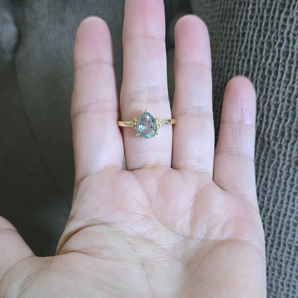 Shivam Green💚 Flourite Teardrop💧 with White Topaz Ring💍 - NWT - Picture 3 of 16